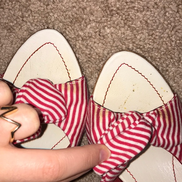 Miu Miu Red & white striped bow knot sanda… - Picture 5 of 8